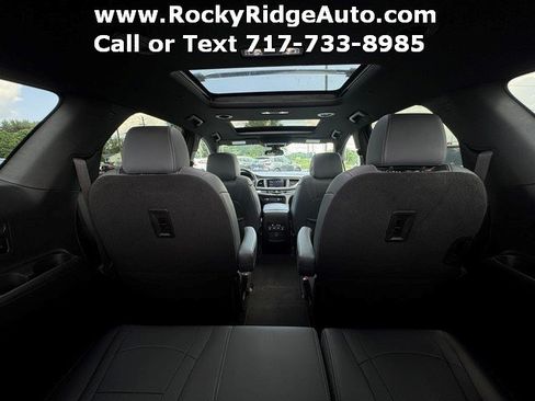 Used 2023 Buick Enclave Essence w/ Experience Buick Package AWD/4WD image 14