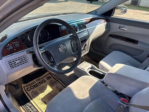 Used 2007 Buick LaCrosse CX image 10