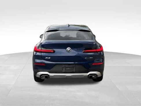 Certified 2025 BMW X4 xDrive30i image 8