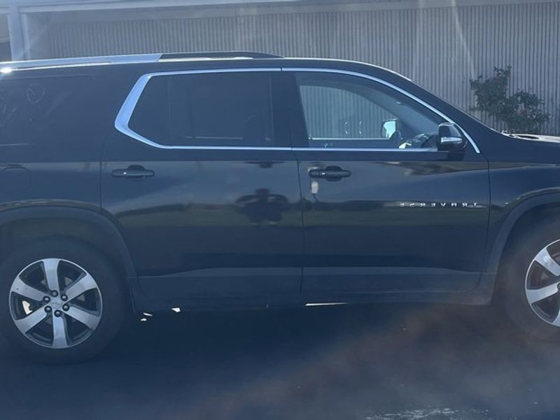 Used 2018 Chevrolet Traverse LT w/ LPO, Floor Liner Package image 1