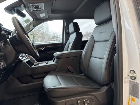 New 2026 GMC Sierra 3500 Denali w/ Denali Reserve Package image 14