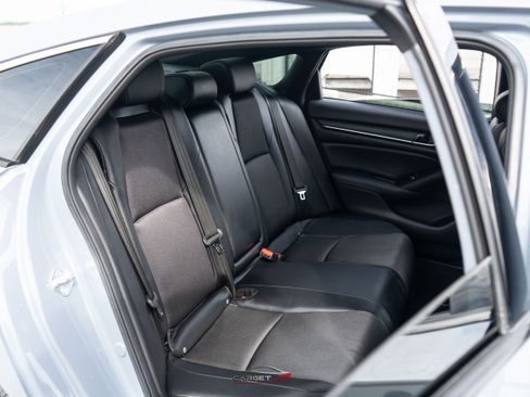 Used 2021 Honda Accord Sport image 18