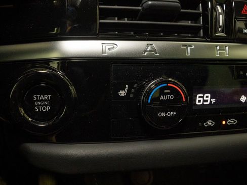 New 2026 Nissan Pathfinder SV image 17