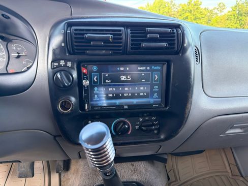 Used 1996 Ford Ranger 4x4 SuperCab image 9