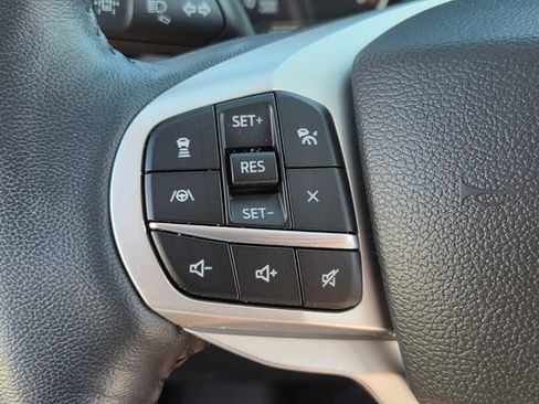 Used 2023 Ford Explorer Limited w/ Limited Technology Package RWD image 26