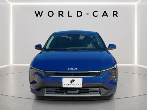 Certified 2025 Kia K4 EX FWD image 2