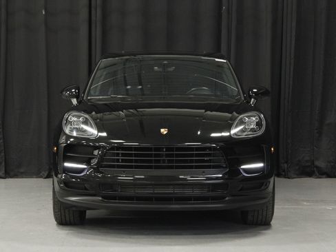 Certified 2021 Porsche Macan AWD/4WD image 8