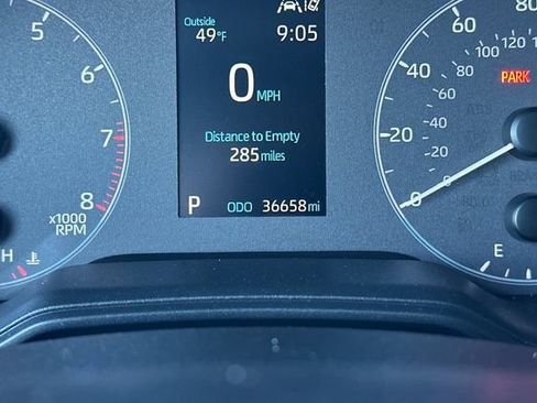 Used 2024 Toyota Corolla LE image 27