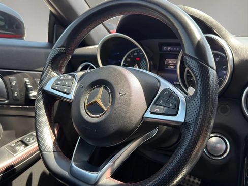 Used 2020 Mercedes-Benz SLC 300 image 24