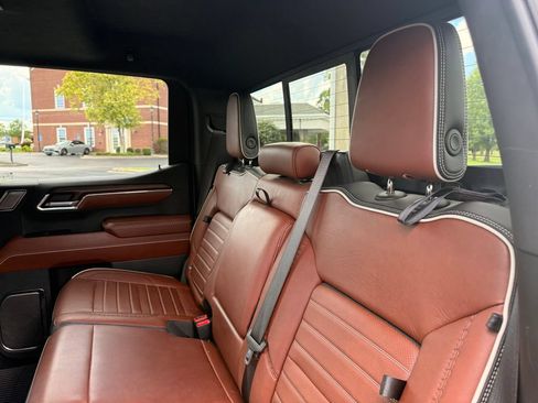 Certified 2024 GMC Sierra 1500 Denali Ultimate AWD/4WD image 17