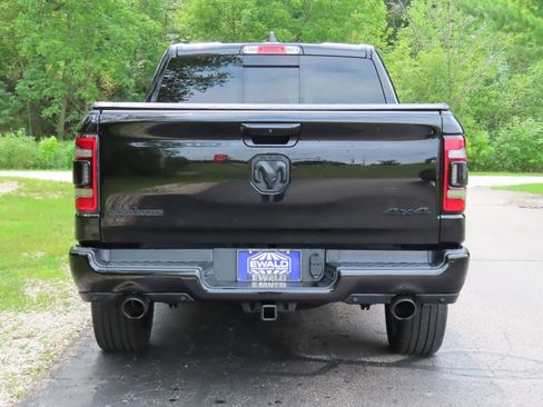 Used 2024 RAM 1500 Laramie AWD/4WD image 8