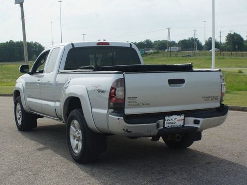 Used 2009 Toyota Tacoma PreRunner RWD image 12