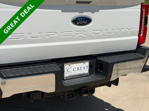 Used 2025 Ford F250 Lariat AWD/4WD image 9