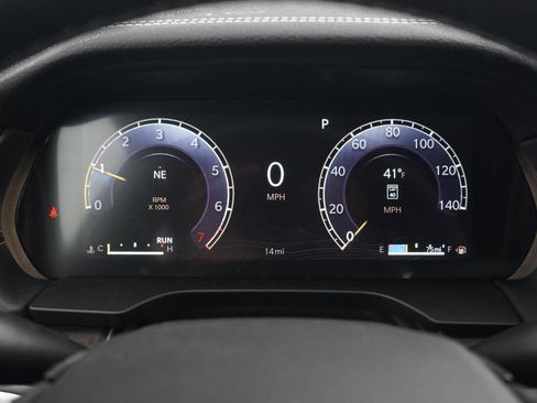 New 2026 Jeep Grand Cherokee Altitude image 17