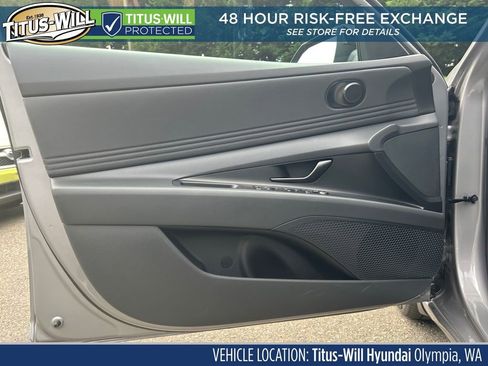 New 2025 Hyundai Elantra SEL image 22