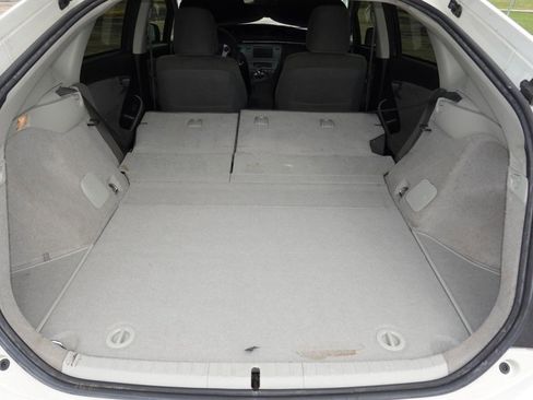 Used 2015 Toyota Prius Two image 26