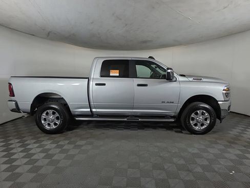 Certified 2026 RAM 2500 Big Horn AWD/4WD image 4