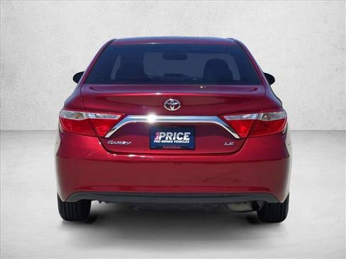 Used 2017 Toyota Camry LE FWD image 7
