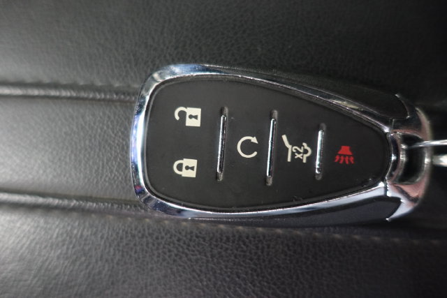 Used 2020 Chevrolet Blazer LT FWD image 17