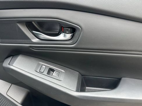 Certified 2023 Honda Accord EX image 18