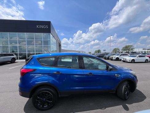 Used 2019 Ford Escape S FWD image 2