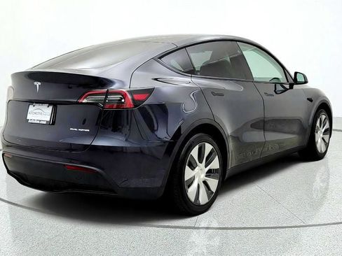 Used 2024 Tesla Model Y Long Range AWD/4WD image 5