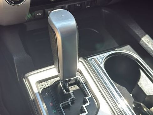 Used 2021 Toyota Tundra Platinum AWD/4WD image 17