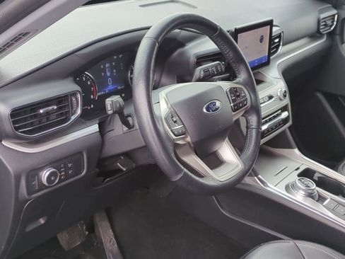 Used 2020 Ford Explorer XLT w/ Equipment Group 202A image 10