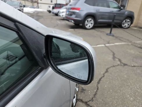 Used 2011 Toyota Corolla LE image 5