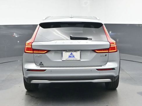 New 2026 Volvo V60 B5 Cross Country Plus w/ Protection Package Premier image 7