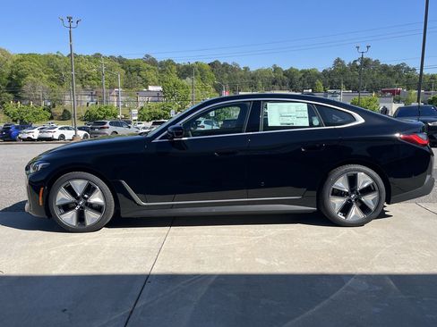 Used 2025 BMW i4 eDrive40 w/ Parking Assistance Package image 5