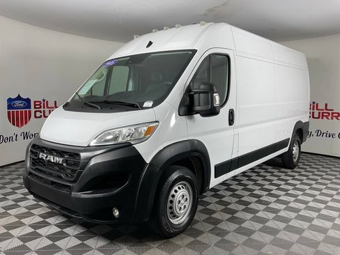 Used 2025 RAM ProMaster 2500 w/ Convenience Group FWD image 7