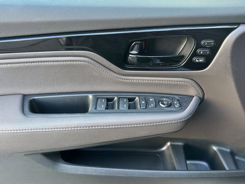 Used 2023 Honda Odyssey Touring image 8