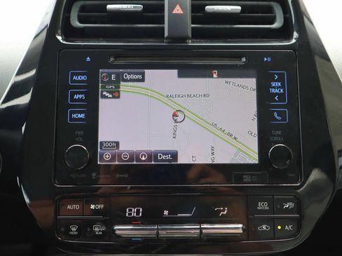 Used 2016 Toyota Prius Three Touring image 20