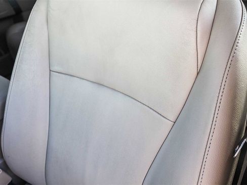 Used 2013 Toyota Highlander SE image 31