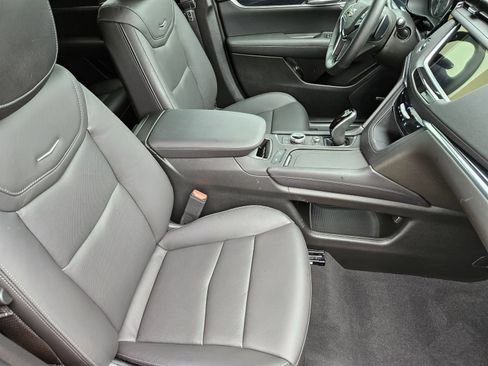 New 2026 Cadillac XT5 Premium Luxury AWD/4WD image 17