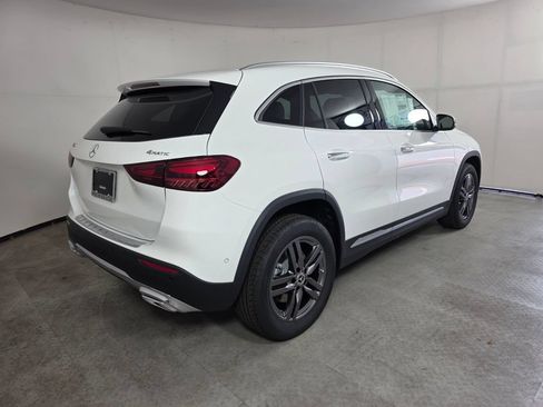 New 2026 Mercedes-Benz GLA 250 4MATIC image 4