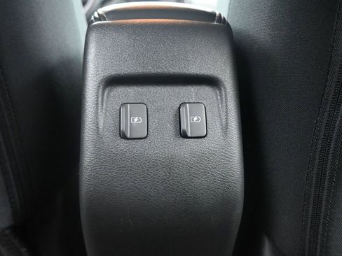 Used 2024 Nissan Kicks SR w/ Exterior Package image 16