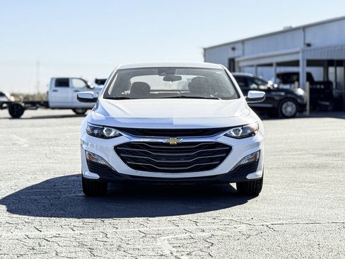 Used 2024 Chevrolet Malibu LT image 2