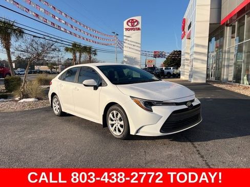 Used 2025 Toyota Corolla LE FWD image 1
