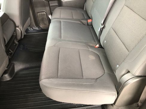 Used 2020 Chevrolet Silverado 1500 Custom w/ Custom Value Package AWD/4WD image 10