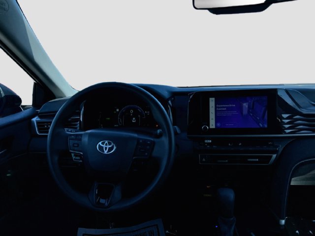 Used 2025 Toyota Camry LE FWD image 20