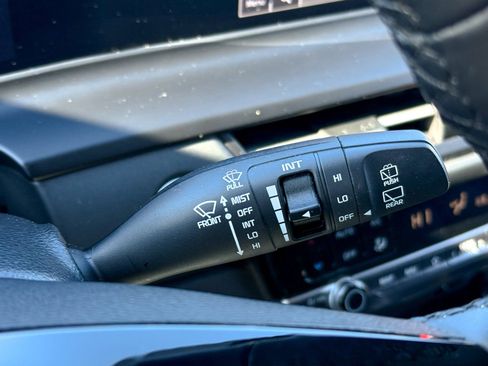 Certified 2024 Kia Seltos EX image 28