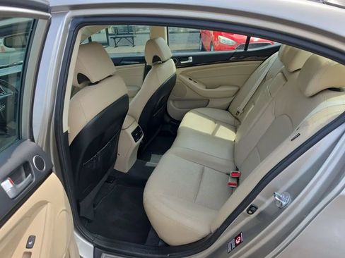 Used 2014 Kia Cadenza Premium w/ Luxury Package FWD image 14
