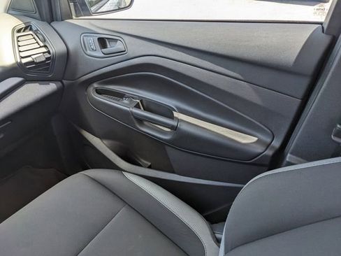Used 2016 Ford Escape S FWD image 17