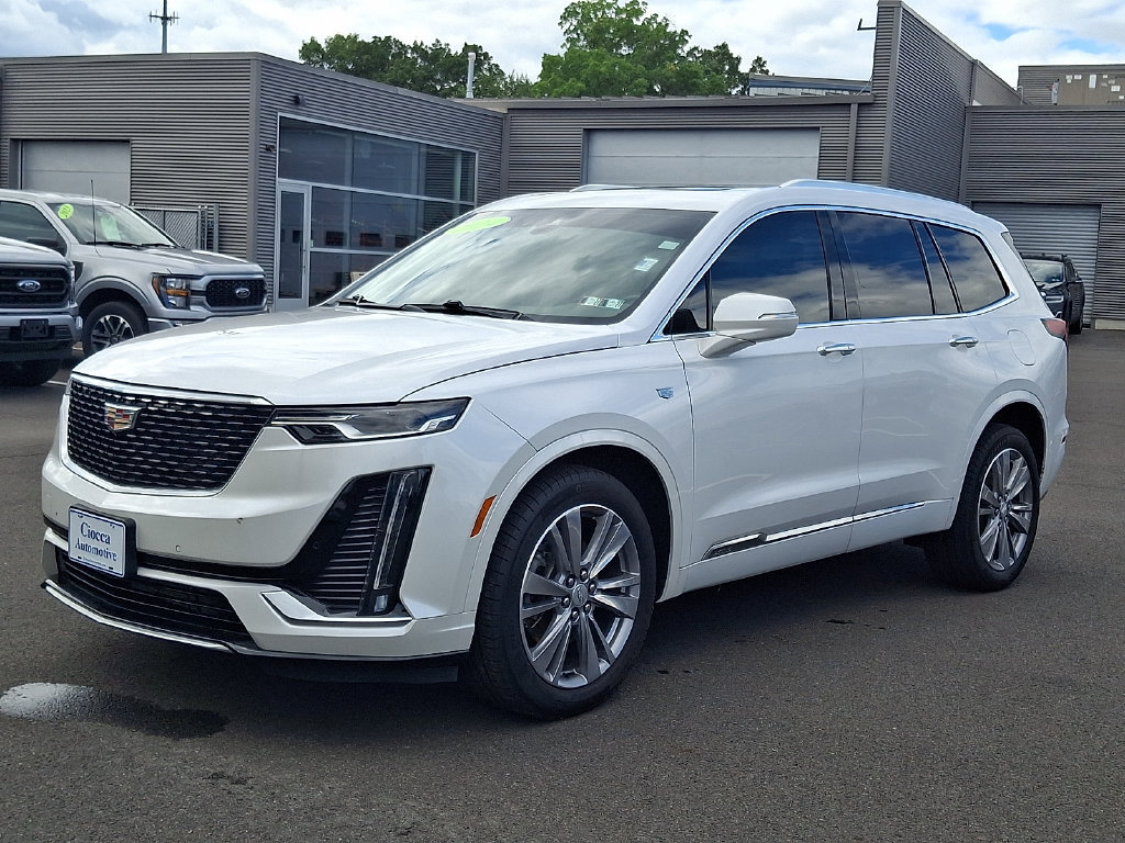 Used 2024 Cadillac XT6 Premium Luxury w/ LPO, Floor Liner Package AWD/4WD image 6