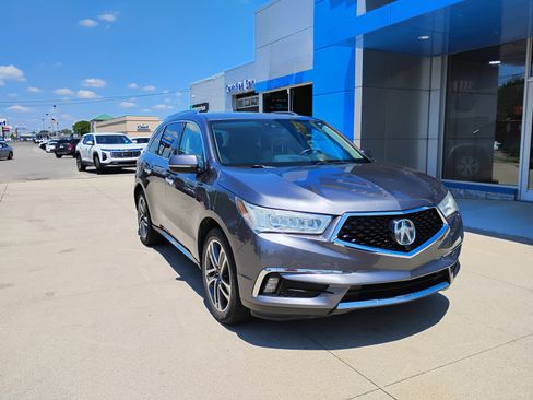 Used 2017 Acura MDX SH-AWD w/ Advance Package image 3