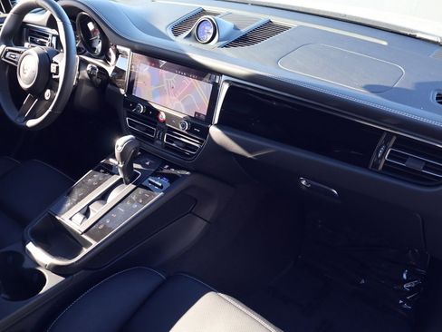 New 2026 Porsche Macan S image 25