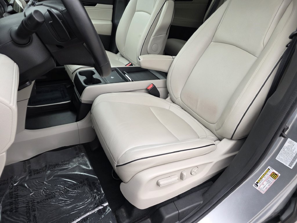 Used 2025 Honda Odyssey Touring image 36