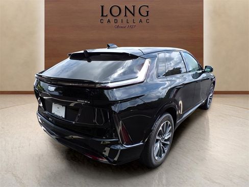 New 2025 Cadillac Lyriq Sport image 4